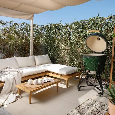 Prázdninový dům In With Wifi